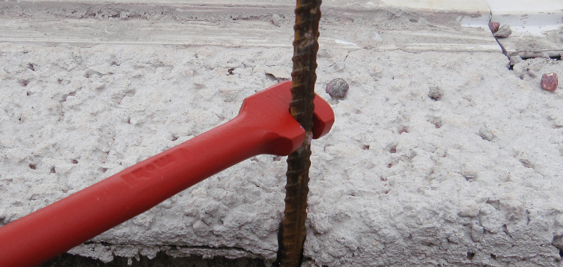Scula pentru indoit fier-beton