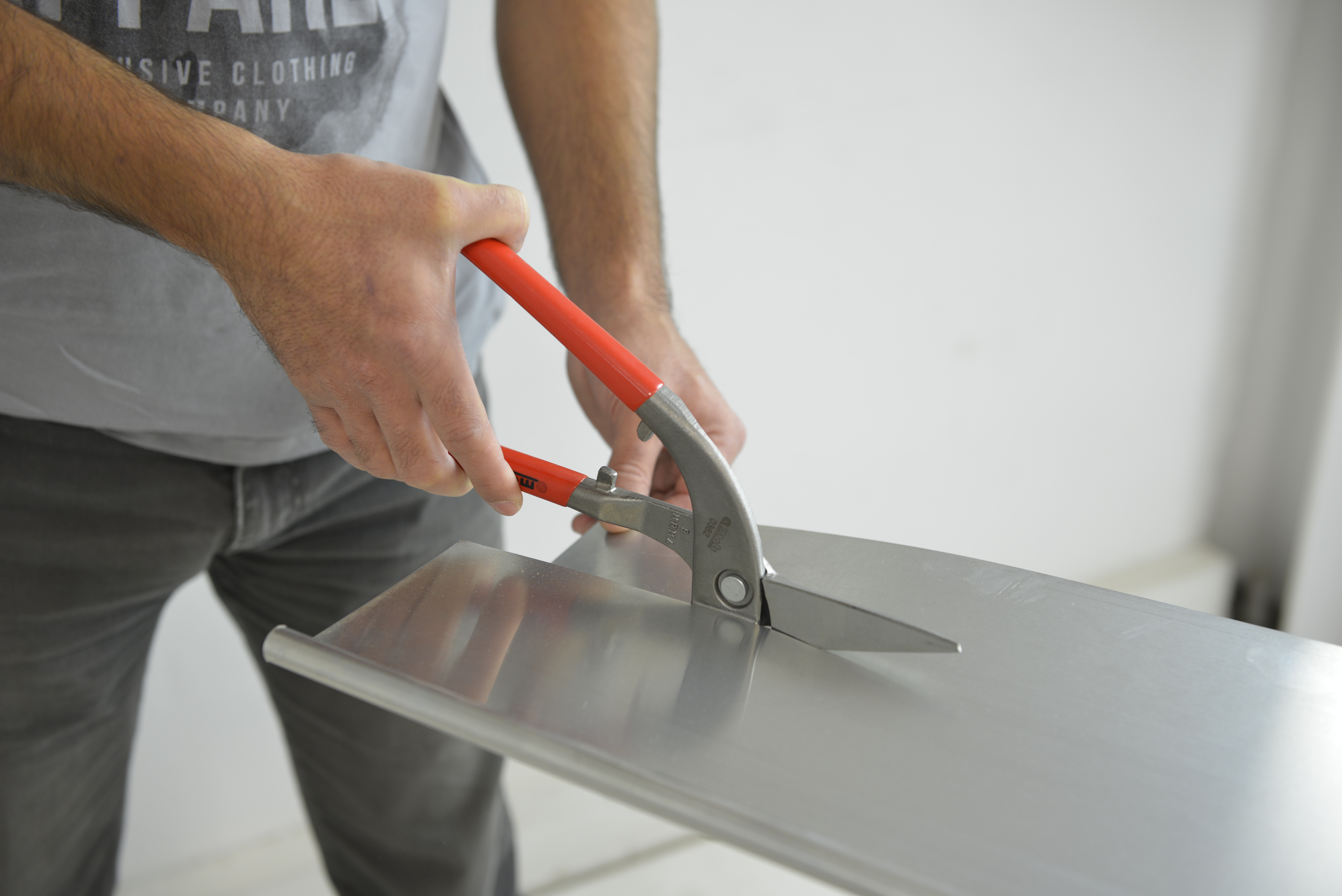 PELICAN SHEARS SHEET METAL PASS