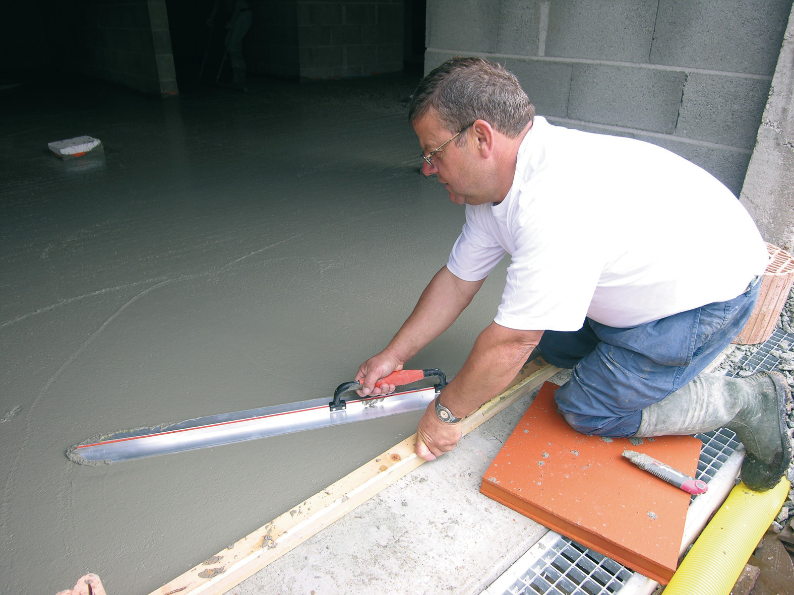 GLETIERĂ PENTRU BETON