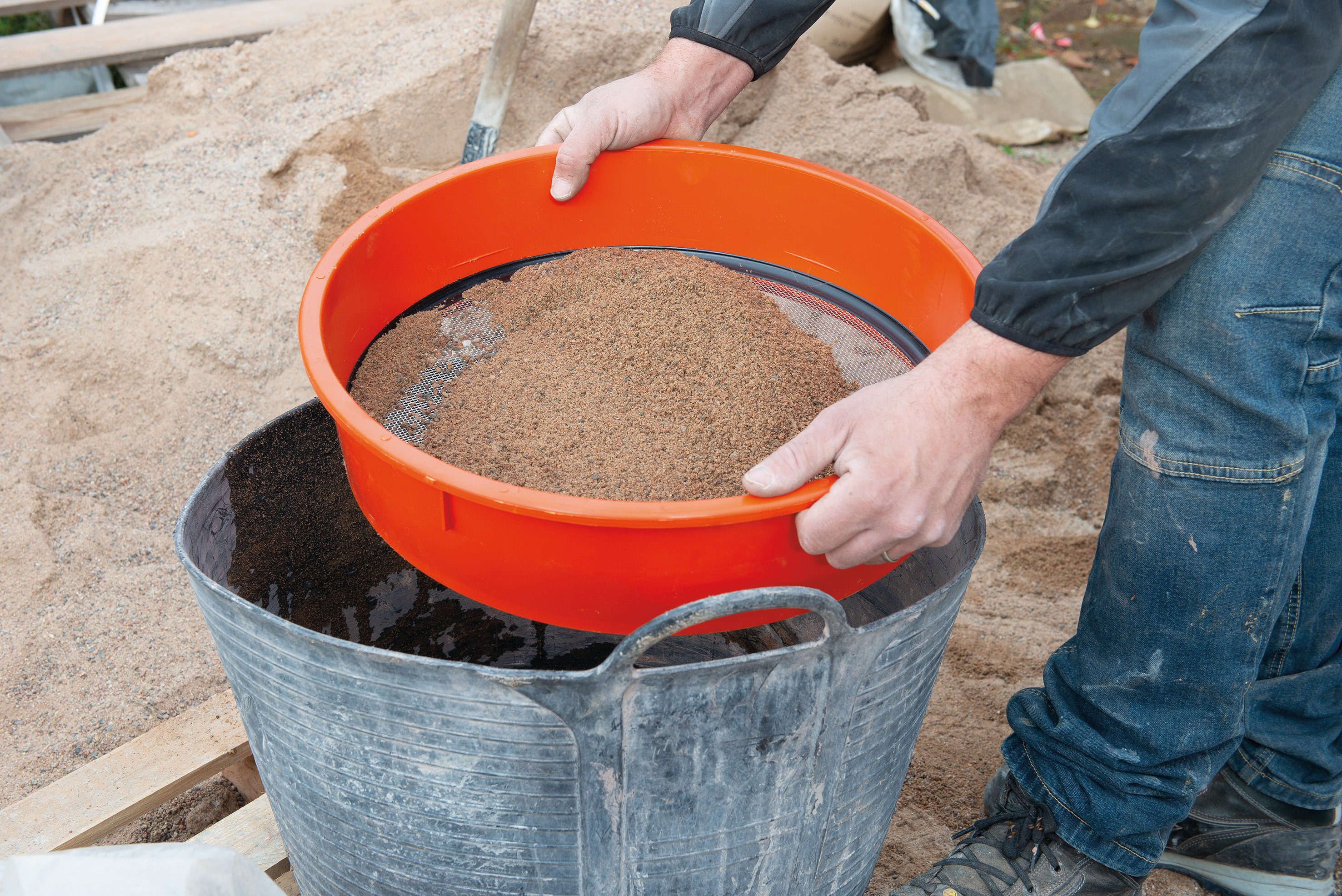 SUPERCHOK PLASTIC SIEVE