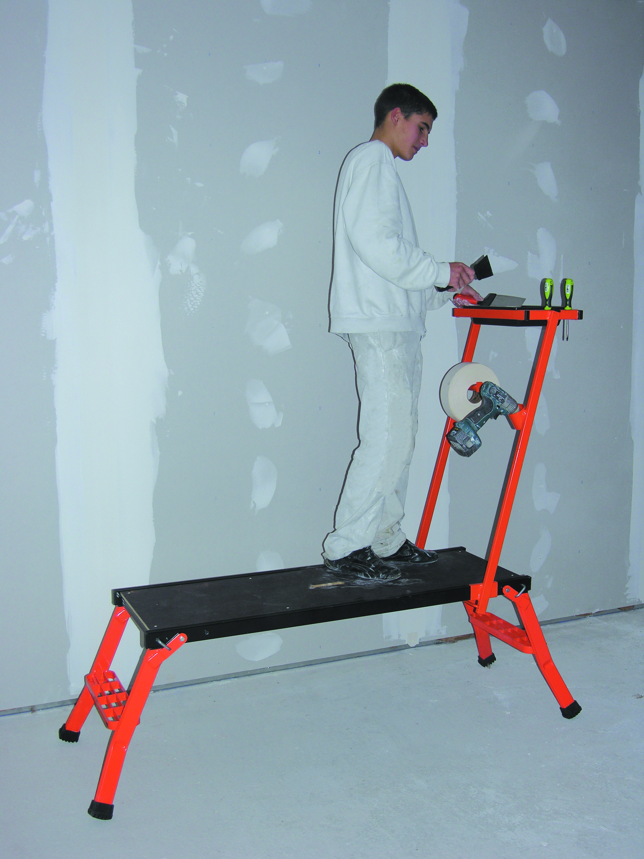 ALUMINIUM PLATFORM