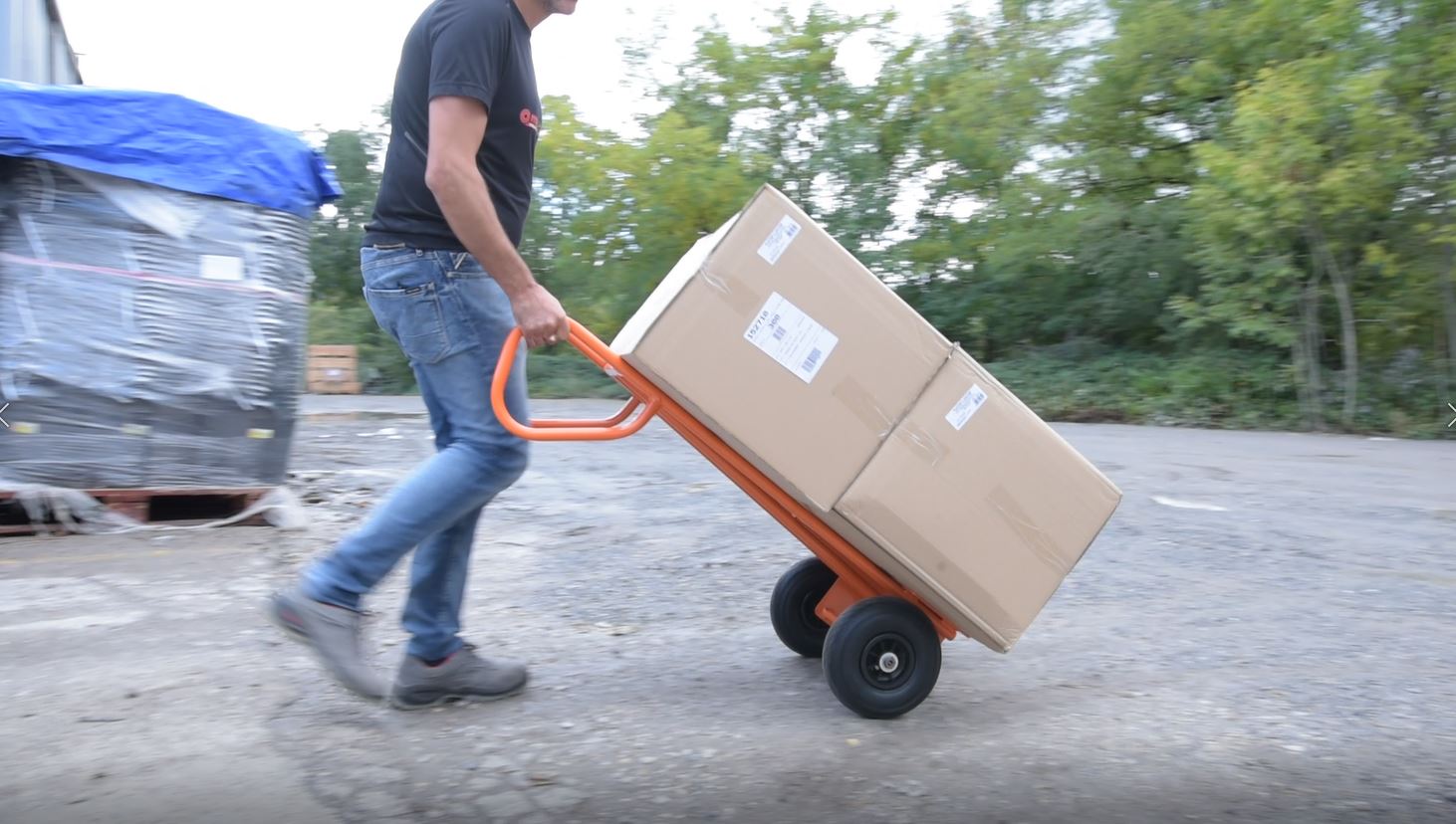 AXIS HAND TRUCK - INFLATABLE WHEELS