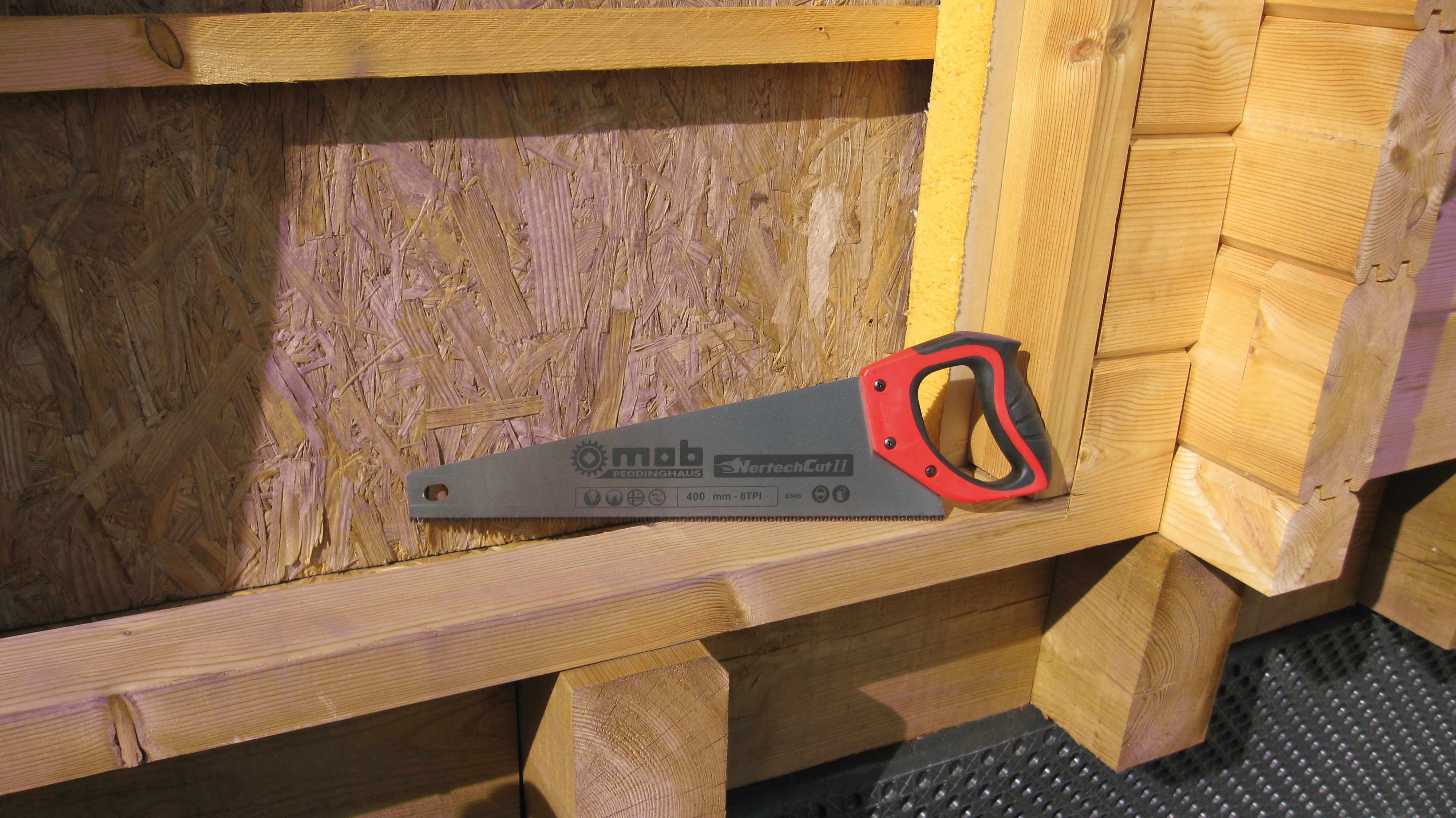 HAND SAW