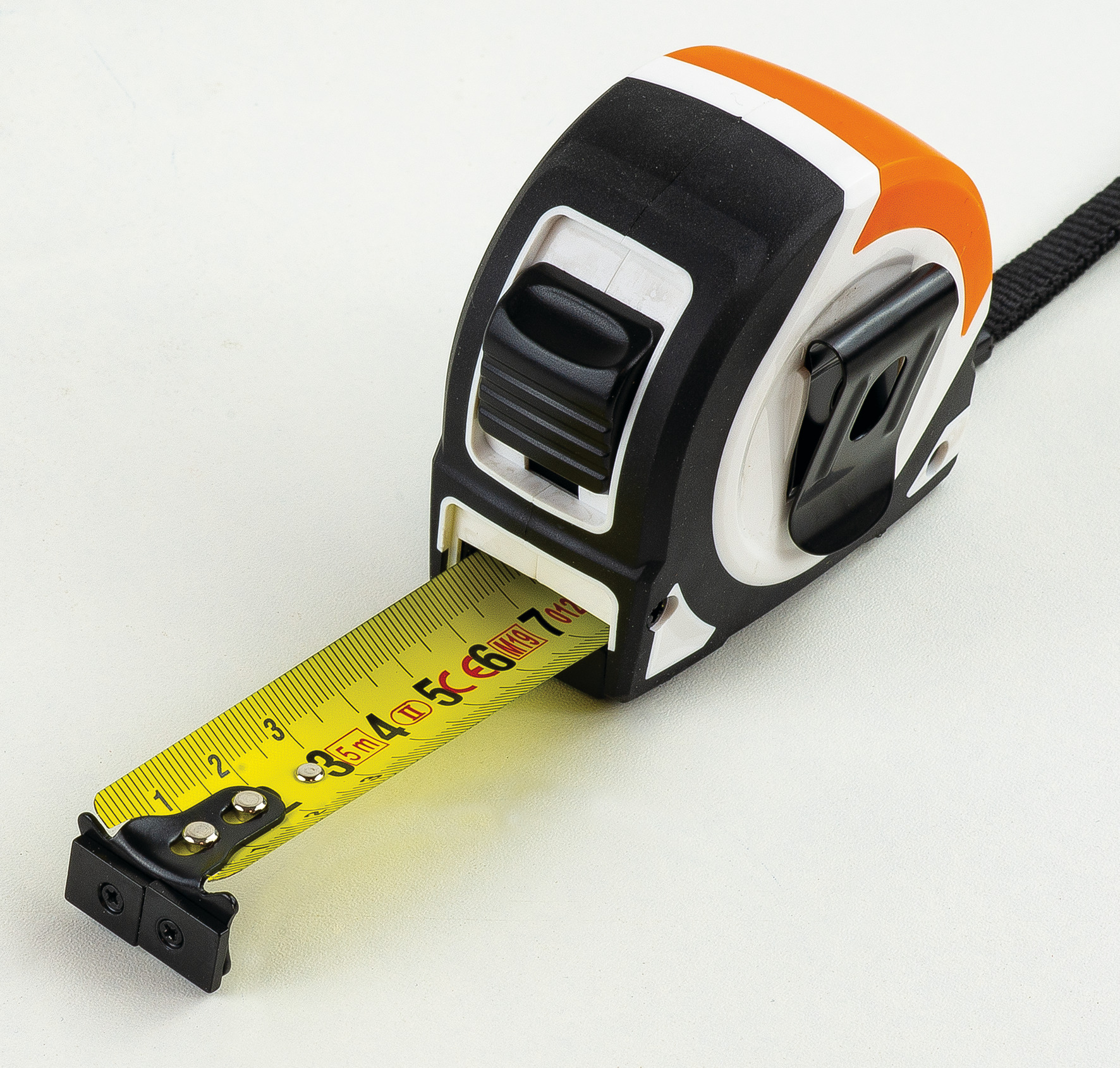 ROLL’UP MAGNET TAPE MEASURE
