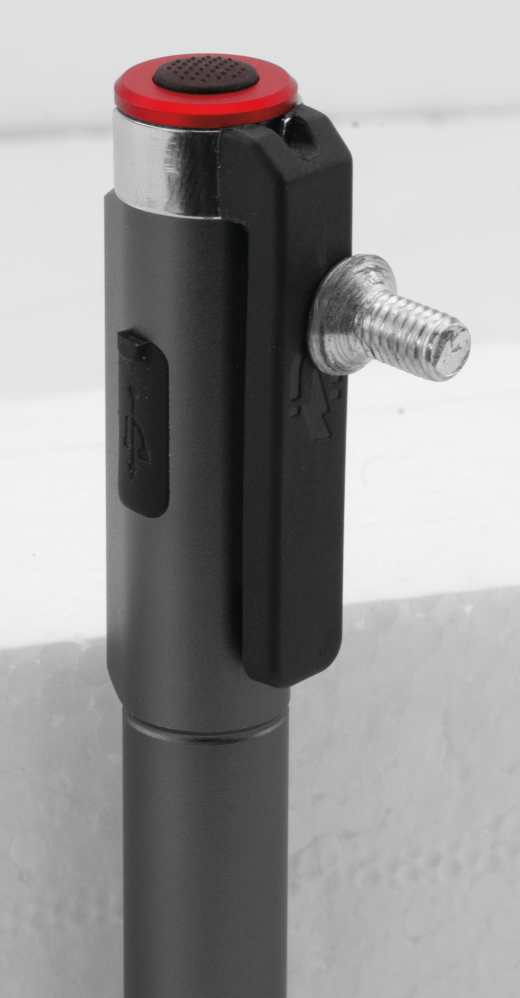 LAMPA PORTABILA MINI LED CU MAGNET