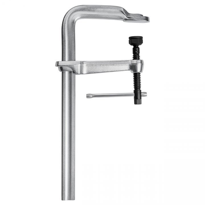 Menghina cu surub de forta STBM