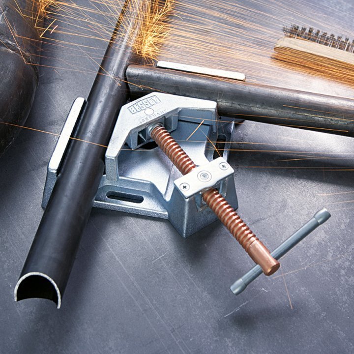 Menghina pentru elemente de colt, metal WSM