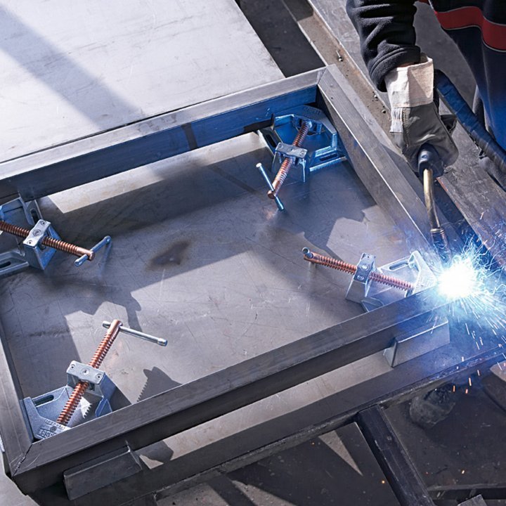 Menghina pentru elemente de colt, metal WSM